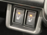 【シートヒーター】寒い日に重宝するシートヒーター!エアコンより早く温まってくれるので寒がりの人も安心ですね♪エアコンの温風は乾燥するから苦手、という方にもをおすすめです。