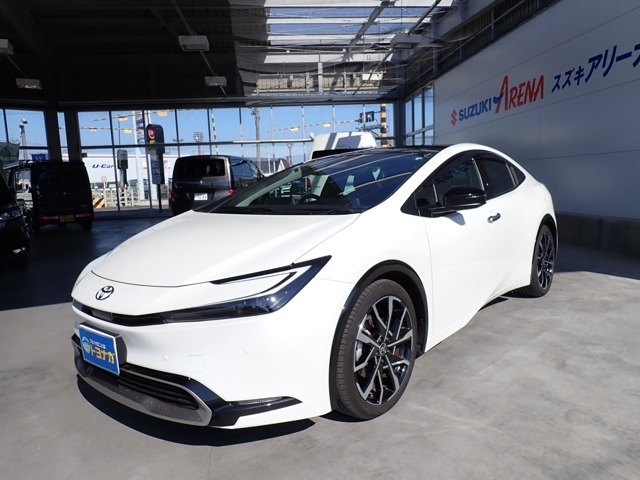 プリウス2.0 プラグインハイブリッド ZPHEV 12.3インチディスプレイ