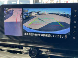 上から見たような画像で車庫入れなどに便利なアラウンドビューモニター