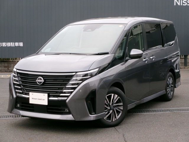 セレナ 1.4 e-POWER ハイウェイスターV 