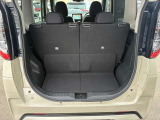 後部座席を倒すと、広々空間♪荷物もたくさん収納可能です!