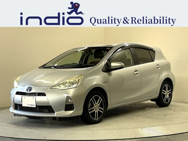 アクア 1.5 G 純正ナビ(NSZT-W62G) スマートキー スペア