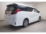 自動車保険取り扱いしています。お得なプランの見積もりしますので保険証券持参ください。