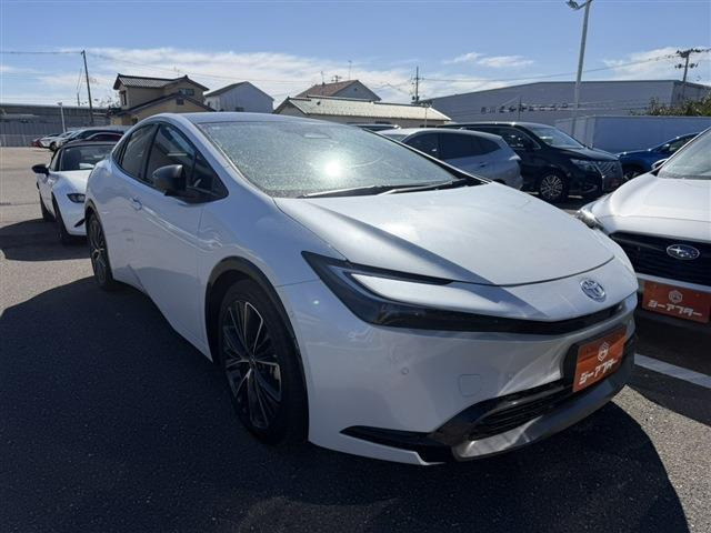 プリウス 2.0 Z E-Four 4WD 禁煙車 パノラマルーフ 純正12.3型ナビ
