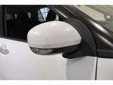 サイドターンランプ付きドアミラー。車両のドレスアップと右左折時の被視認性を兼ね備えたお洒落なミラーです。