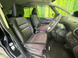 運転席シート廻りは使用感も少なく、良好な状態となっています。丁寧に使われていたことがよくわかりますね。