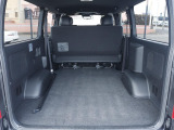 ハイエース特有の広々ラゲッジスペース!