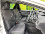 運転席シート廻りは使用感も少なく、良好な状態となっています。前オーナー様が丁寧に使っていたことがよくわかりますね。