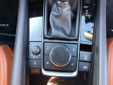 オートホールド機能やアクティブマチックはドライバーの支えになってくれます!ガソリン車はスポーツモード付!オーディオのミュート機能も付いてます!