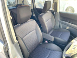 運転席シート廻りは使用感も少なく、良好な状態となっています。前オーナー様が丁寧に使っていたことがよくわかりますね。