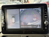【アラウンドビューモニター】駐車時にまるで空から自分の車を見ているかのような映像を映し出して、安全に確認できる機能です!接触の危険が迫れば、表示や警告音で知らせてくれます!難しい駐車も楽々です!