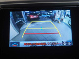 バックモニターが有るので車庫入れもラクラク!