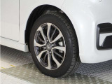 認定中古車では、厳しいHonda認定基準をクリアした厳選されたHonda認定中古車のみ、取り扱っております。「ご購入前の安心」「納車後の信頼」を車両と一緒に提供しております。