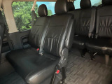 3列目シートはもちろん状態良好☆大人でもゆったりと座って頂けますので、大人数でのお出かけもラクラクです♪ご家族で、気の知れた仲間で、ドライブに行くのが楽しみですね♪