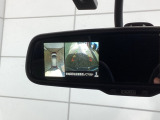全方位モニターがついています! 車の周囲を360&deg;安全確認できるので、普段の駐車はもちろんの事、縦列駐車や幅寄せの際にも活躍してくれますよ。