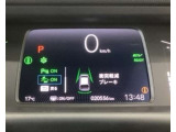 ホンダが推し進める総合先進安全装備のセンシング搭載! 衝突や斜線はみだしなどの危険が予測される時、センサーが警告。ヒューマンエラーを高度先進技術が補完してくれます。