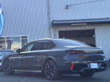BMW Premium Selection保証では、ご購入後2年間に渡り走行距離無制限で、エンジン・ブレーキ・ミッション等のメイン部分に関しまして、万が一修理・整備が必要になりました際に部品・工賃無料にて対応いたします。