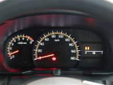 とっても見やすいメーターです。夜間時はラグジュアリーな気分にさせてくれる照明が魅力ですので、夜のドライブも楽しみになりますよ♪