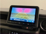 【バックカメラ】リバースにするだけで映ります、後方の安全確認や、狭い駐車場での車庫入れ、雨の日や夜間など視界の悪い時に便利です!安全にバックする為には欠かせない装備です。