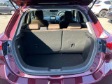 ラゲッジスペースは十分な広さがあり、ちょっとしたお買い物も大変便利です。