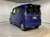 ご納車までの期間ですが、県内のお客様は1、2週間、県外のお客様は2、3週間ほどでご納車が可能となります。但し、お支払いや書類の状況によっては多少の前後もありますので、その際には何卒ご了承下さい。