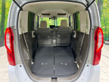 後席を格納すると、これだけの広さが!シーンに合わせたシートアレンジで、大きな荷物も積むことが出来ます♪