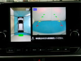 アラウンドモニター 白線や駐車車両をナビ及びルームミラーに表示 駐車している車両との位置関係も一目で分かって安心です