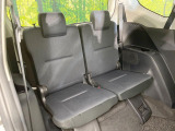 3列目シートはもちろん状態良好☆大人でもゆったりと座って頂けますので、大人数でのお出かけもラクラクです♪ご家族で、気の知れた仲間で、ドライブに行くのが楽しみですね♪