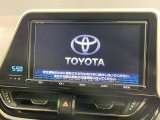 【純正9型ナビ】人気の純正ナビを装備しております。ナビの使いやすさはもちろん、オーディオ機能も充実!キャンプや旅行はもちろん、通勤や買い物など普段のドライブも楽しくなるはず♪