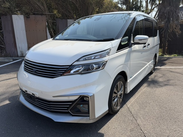 セレナ 2.0 ライダー 