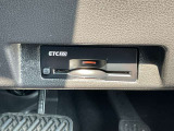 高速道路をスムーズに乗り降りができるETC機能のユニット付き!お引渡し前にセットアップを行いますので、乗り始めてからすぐにお使い頂けます。