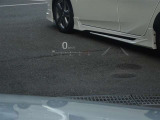 カラーヘッドアップディスプレイ付き。少ない視線移動で情報を確認できるので、運転の疲労軽減に繋がりますよ♪
