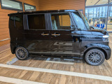 ホンダセンシングはレーダーとカメラにより、衝突回避を支援し、被害を軽減します。