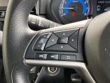 ステアリングスイッチでオーディオの選曲や音量調整も可能です!