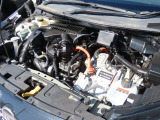 エンジンルームもきれいですよ。機関機構系も良好です。納車前に点検整備も行います。エンジンオイル・オイルフィルター・エアコンフィルター・ワイパーゴムは必ず交換致します(エアコンフィルターは、装着車のみ)