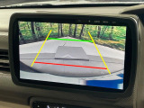 【バックカメラ】駐車時に後方がリアルタイム映像で確認できます。大型商業施設や立体駐車場での駐車時や、夜間のバック時に大活躍!運転スキルに関わらず、今や必須となった装備のひとつです!