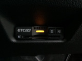 ハンドルの左下にETC2.0がついています。高速道路の料金所の通過も楽々です。 カードの取り出しもしやすい場所についています。