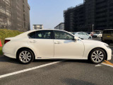 外装に目立つ傷や凹みはありません。
