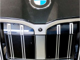 ☆BMWの代名詞とも言える【キドニーグリル】一目見ただけでBMW車であると認識できる確固たるアイコンとして存在感を放ちます☆
