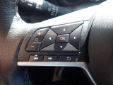 ステアリングスイッチが装備されておりステアリングから手を離す事無くオーディオ類の操作が可能ですので非常に便利です♪