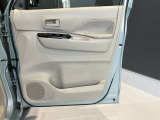 運転席ドアの内張☆パワーウィンドウです♪