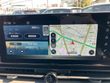 純正カーナビゲーション◆フルセグTV・Bluetooth Audioなど様々なソースが使用できます。是非、お気に入りの音楽で楽しい運転の時間をお過ごしください!