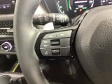 ステアリングにオーディオ操作スイッチが付いています。オーディオ画面に直接タッチしなくても操作が出来ますので、運転に集中できます。