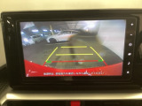 バックモニター付きで、車庫入れやバック時の後方確認をサポート。
