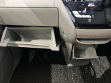 収納スペースもたくさん有ります☆車検証や小物類などすっきり収納♪