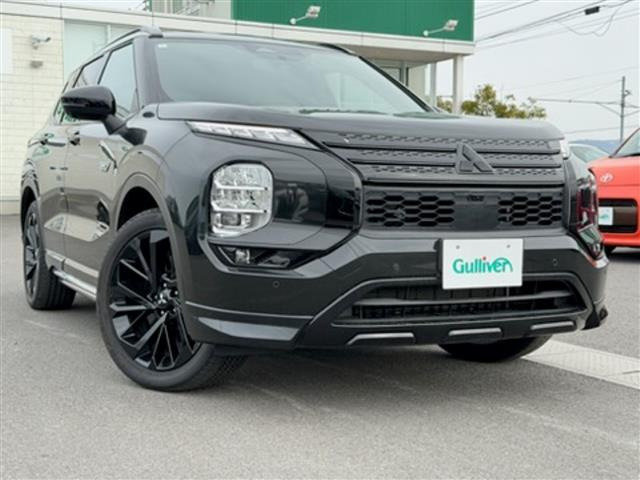 アウトランダーPHEV 2.4 ブラック エディション 4WD4WD サンルーフ
