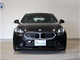 BMW代表的な特徴のキドニーグリル。BMWのすべてのモデルに採用され、BMWらしさを強調しております。