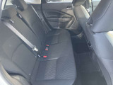 後部座席も大人の方でもゆったり乗れるます☆シートのクッションも柔らかくロングドライブの疲労を軽減してくれます♪