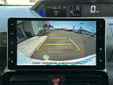 【バックモニター】後ろのカメラの映像をモニターに映し出すことができます!後方の見えない死角や、障害物との距離感をしっかり確認することができます!駐車が苦手な方におすすめです。