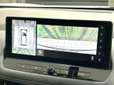 【アラウンドビューモニター】専用のカメラにより、上から見下ろしたような視点で360度クルマの周囲を確認することができます☆死角部分も確認しやすく、狭い場所での切り返しや駐車もスムーズに行えます。